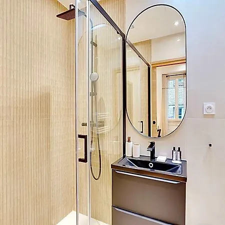 Ξενοδοχείο Magnificent 1br4p - Arc De Triomphe Παρίσι
