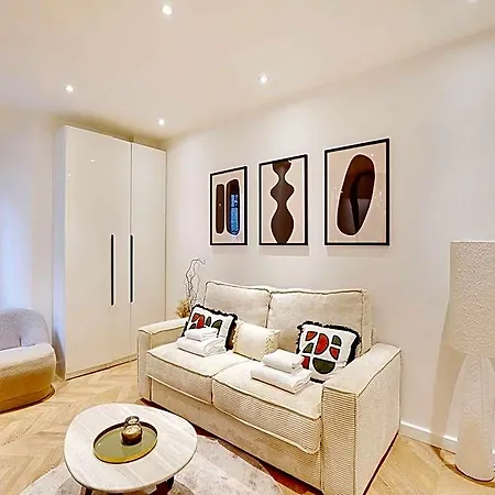Ξενοδοχείο Magnificent 1br4p - Arc De Triomphe Παρίσι
